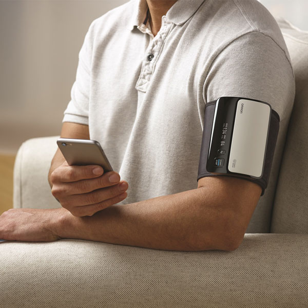 Evolv® Wireless Upper Arm Blood Pressure Monitor view 4