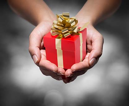 6 Healthy & Helpful Gift Ideas for Your Loved Ones