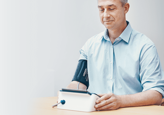 Omron 7 Series Blue Tooth Wireless Upper Arm Blood Pressure Monitor with  Cuff that fits Standard and Large Arms (BP761)